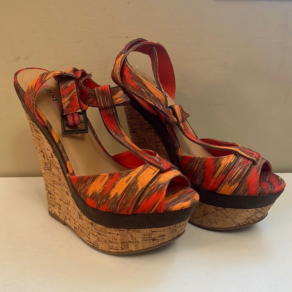 New JustFab Orange & Brown Wedge - Size 10
